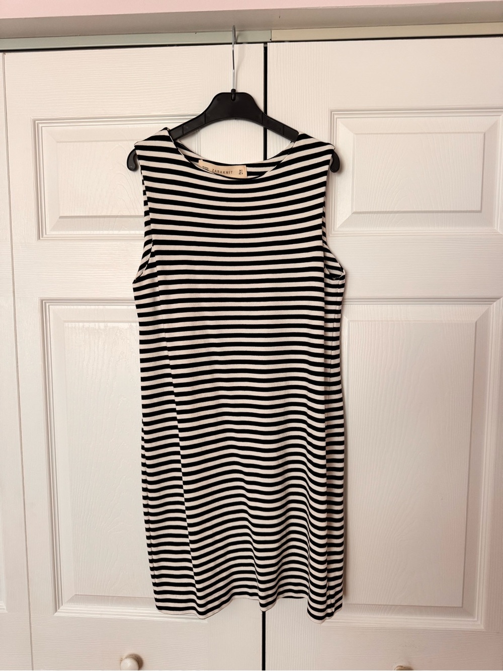 Zara- Sleeveless Black and White Striped Women's Jersey Body-Cone Dress